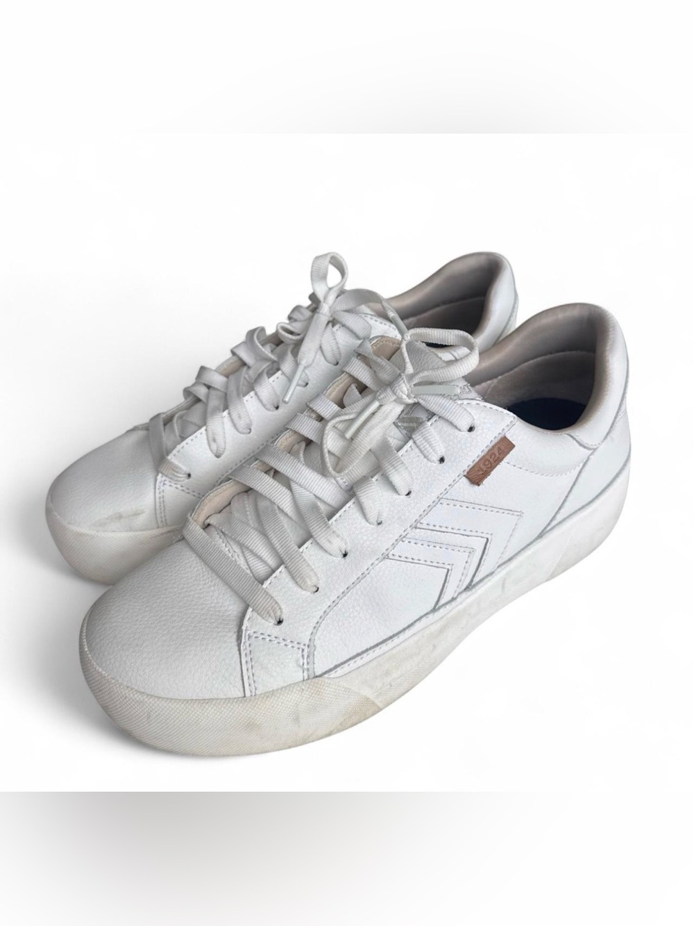 Dr. Scholl's Young And Free Women’s platform white tennis shoes size 9